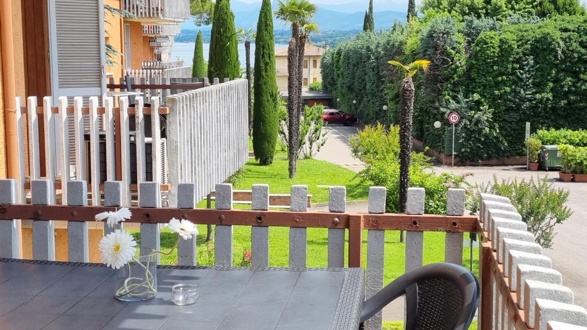 Appartamento Peschiera Peschiera del Garda Exterior foto